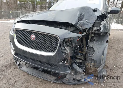 2017 Jaguar F-Pace 20D из США, поврежденный, VIN SADCS2BN5HA092325